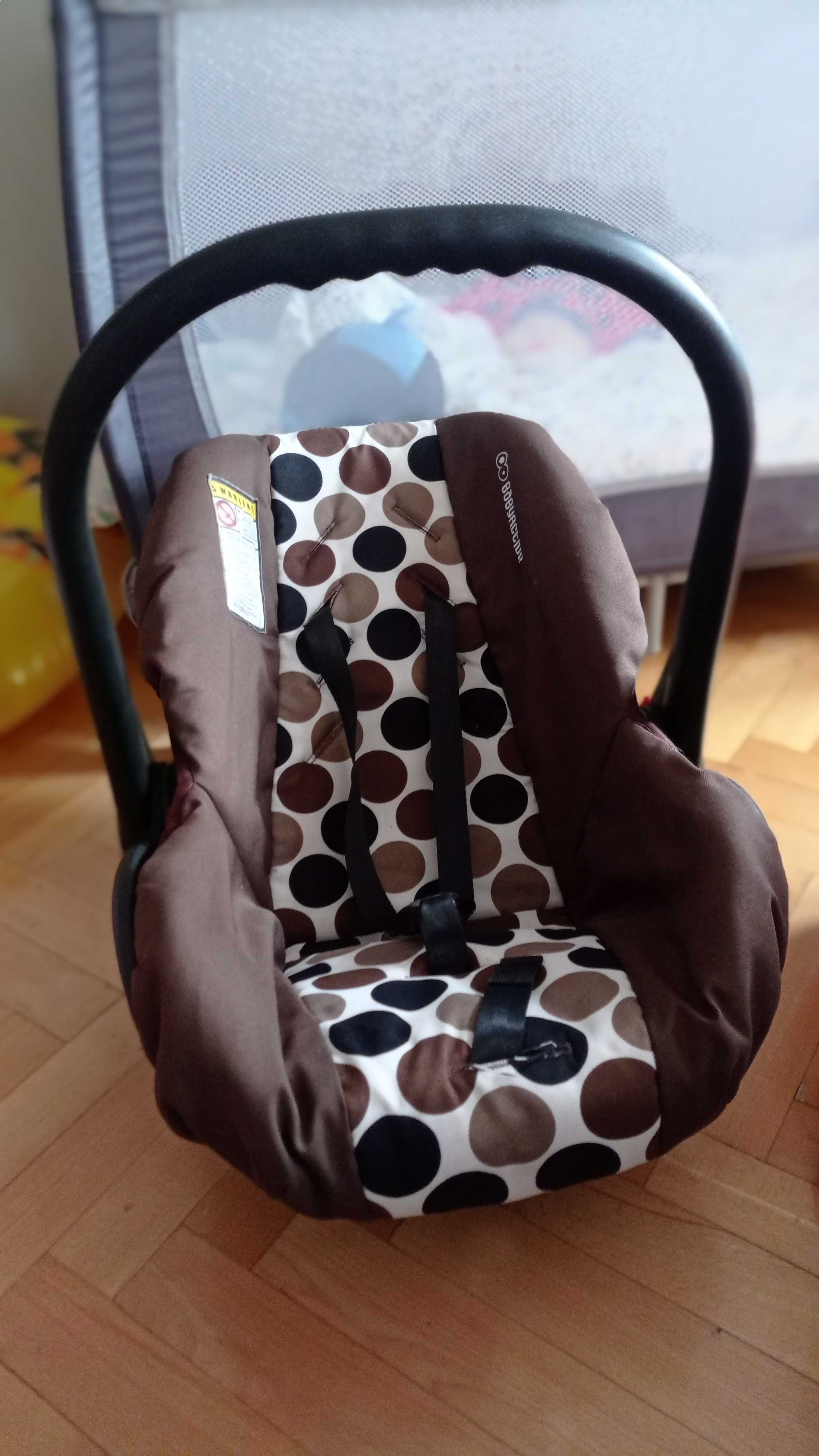Nosidełko dla dziecka / fotelik dla dziecka