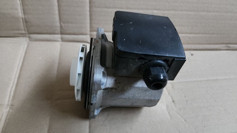 silnik serwisowy pompy wilo x/4-3 vaillant viessmann vihu/4-3