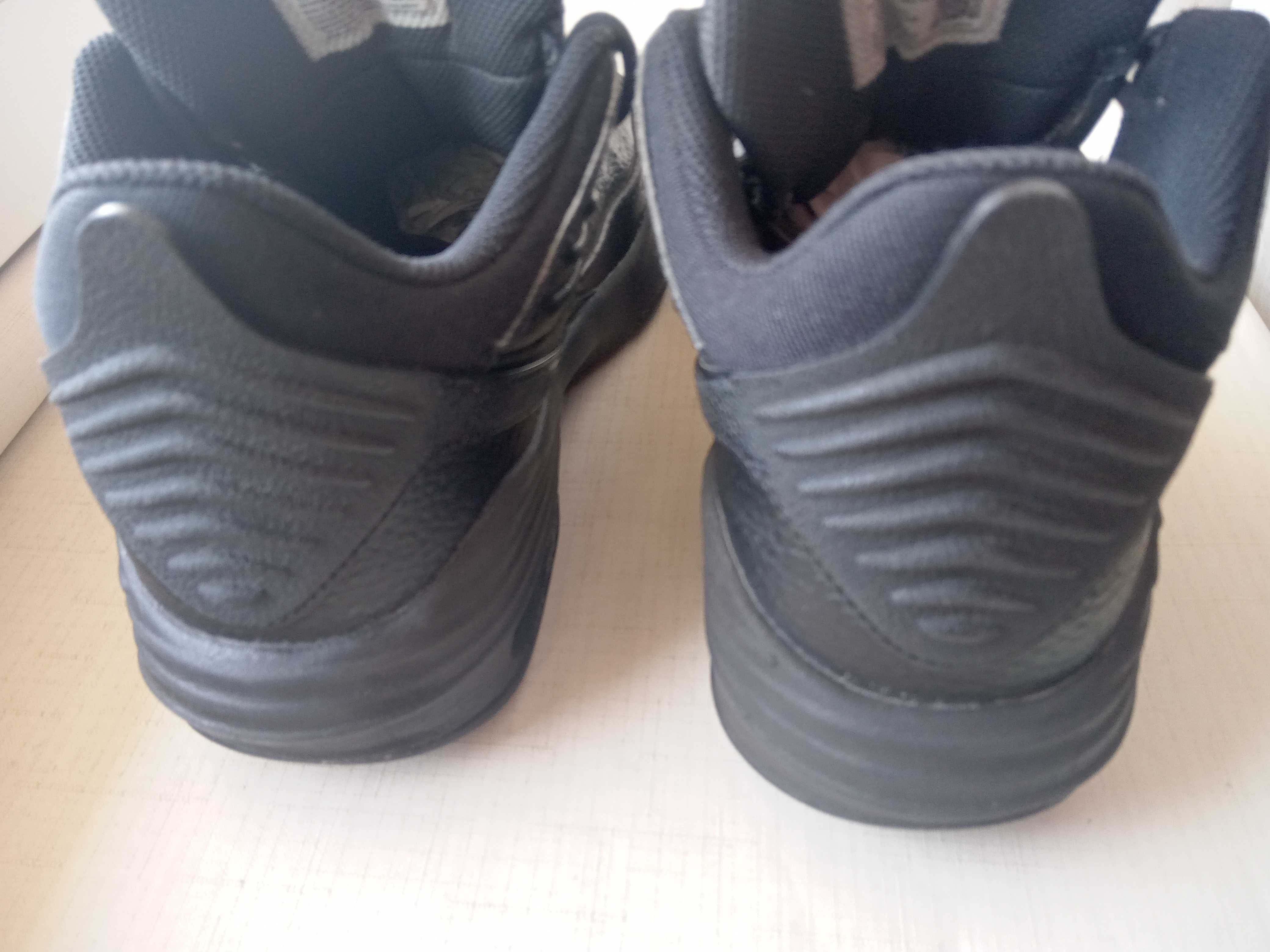 Buty Nike Jordan Max Aura 5 r 36.5
