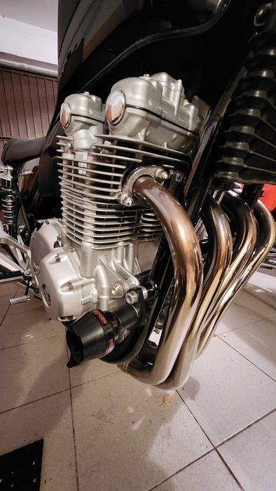 Honda CB1100 nowoczesny klasyk