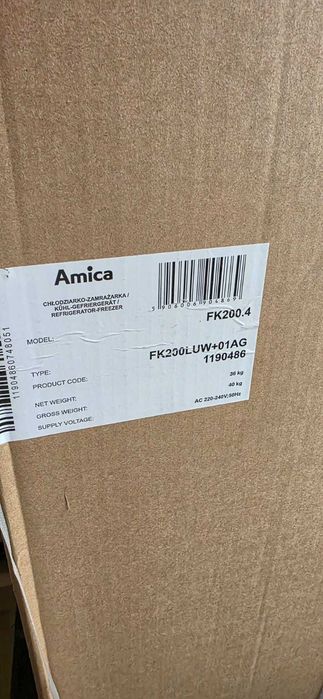 Lodówka Amica FK200.4 wysokość 144 cm Biała