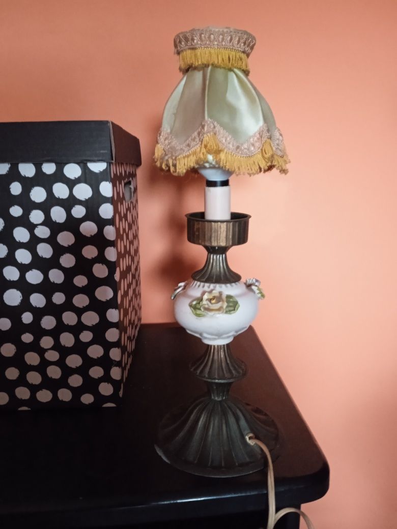 Okazja Piękna lampka stara usterka,śliczne porcelana zdobienia info op