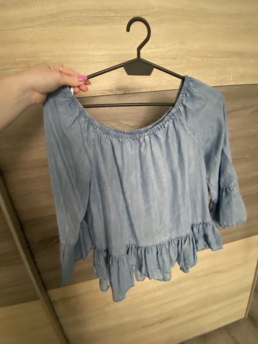 Damska bluzka z długim rękawem