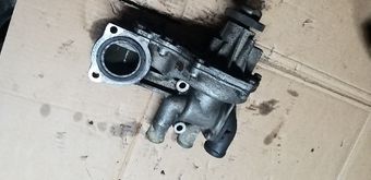Pompa Wody Vw Transporter T 3 Golf II Passat B 2 1,6 TD 058,121,013E