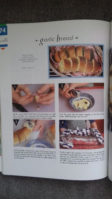 książka kucharska dla dzieci po angielsku - Kids' Cookbook - B. Jones