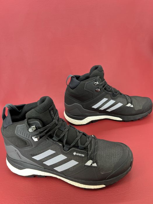 Взуття для походів Adidas Terrex Skychaser 2 Mid GTX  Goretex 44р.28см