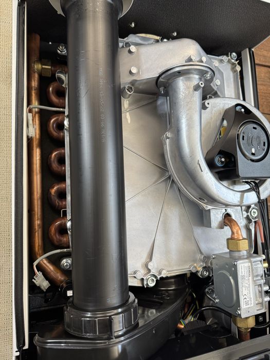 Газовий конденсаційний котел INTERGAS Kombi Kompakt HRE 24/18 A 2022