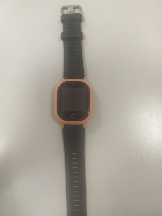 Годинник -телефон