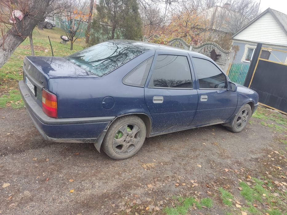 Продам Опель Вектра А 1.8