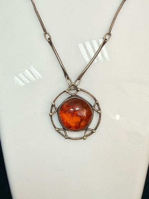 Naszyjnik|srebro|bursztyn| Rytosztuka |stan bardzo dobry|biżuteria PRL