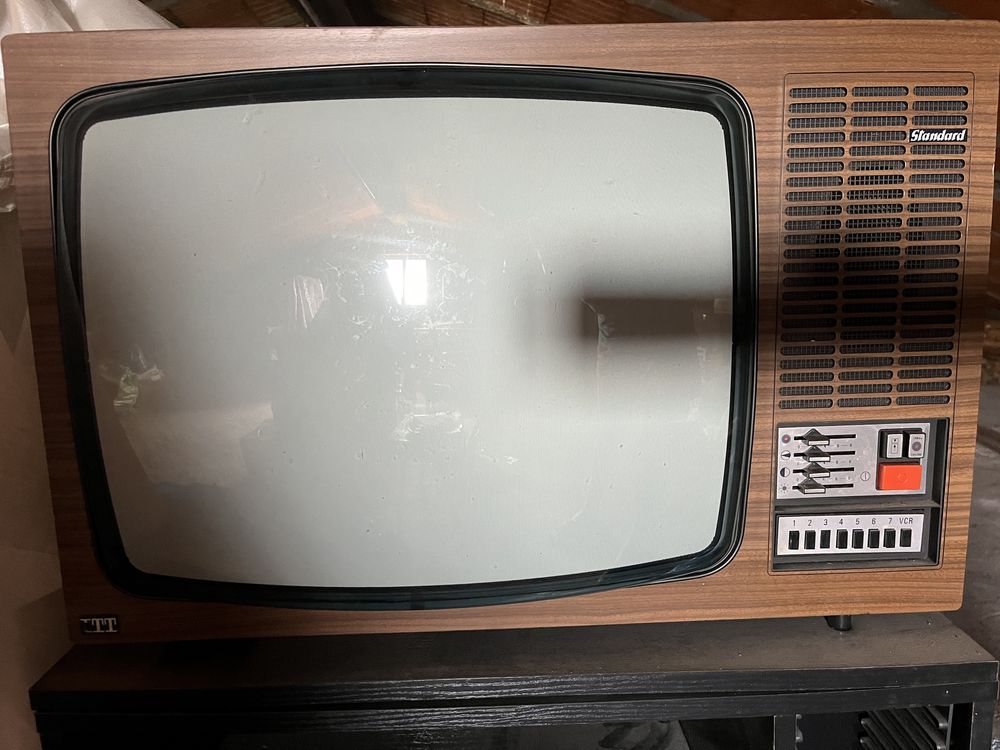 Televisor ITT Color