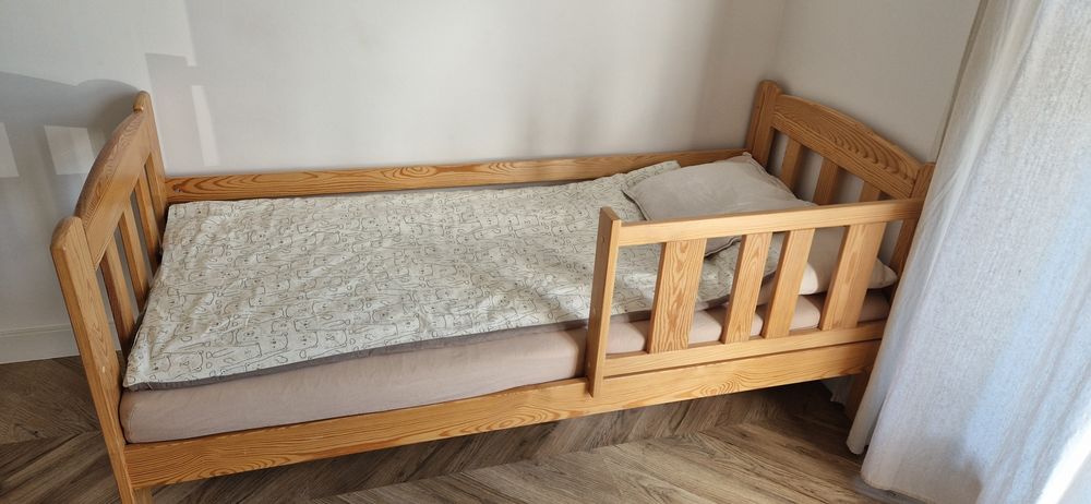 Łóżko dziecięce sosnowe