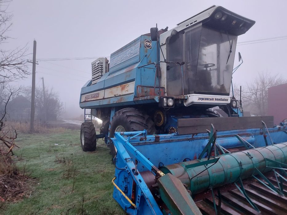 Комбай КЗС 9 Славутич