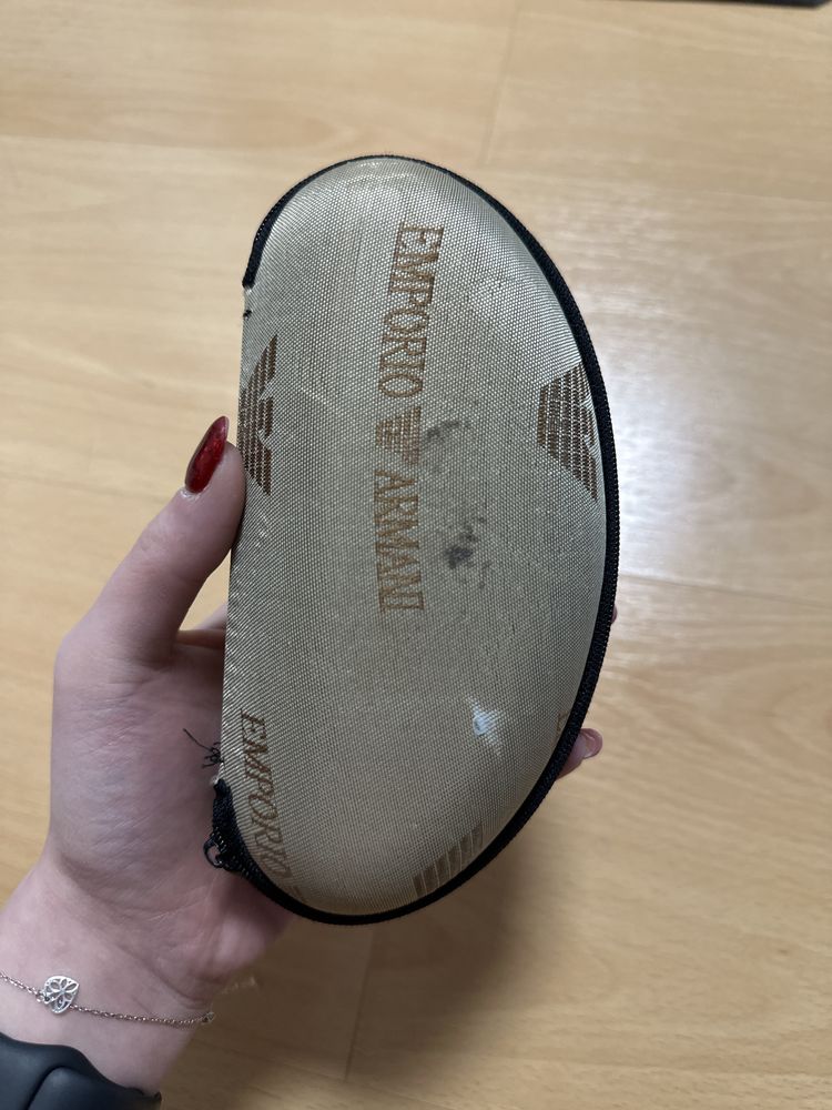 Pudelko na okulary emporio armani