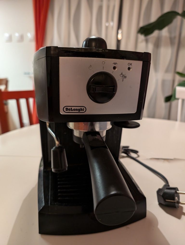 Ekspres do kawy DeLonghi