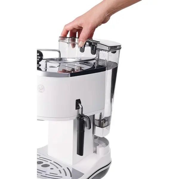 Кофеварка Delonghi