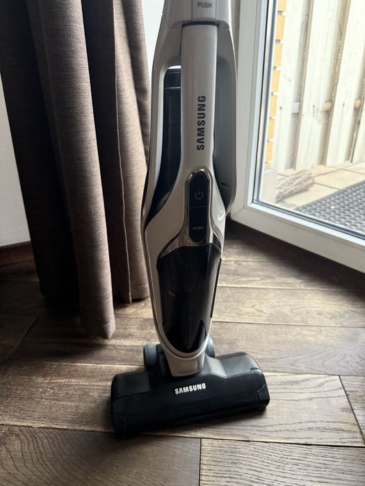 Пылесос 2в1 (вертикальный + ручной) Samsung