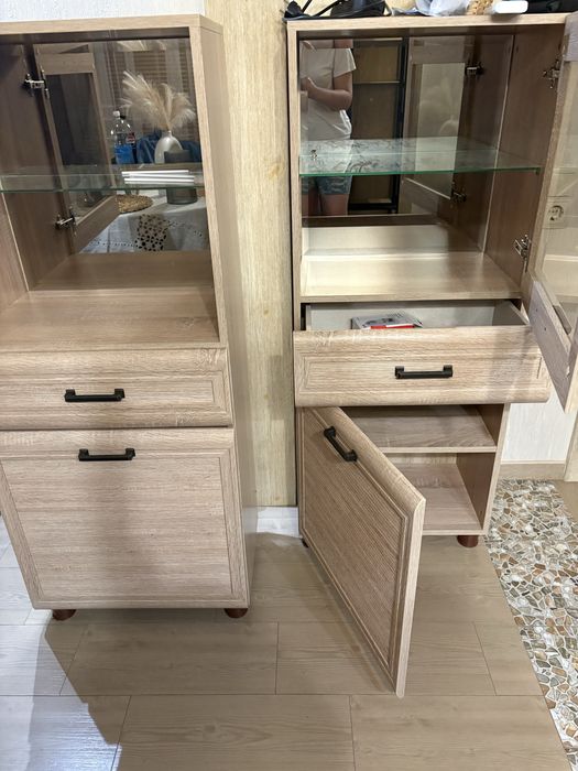 Барні тумбочки для вітальні