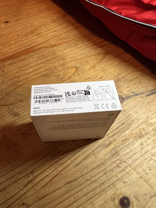 Air pods 4 навушники apple