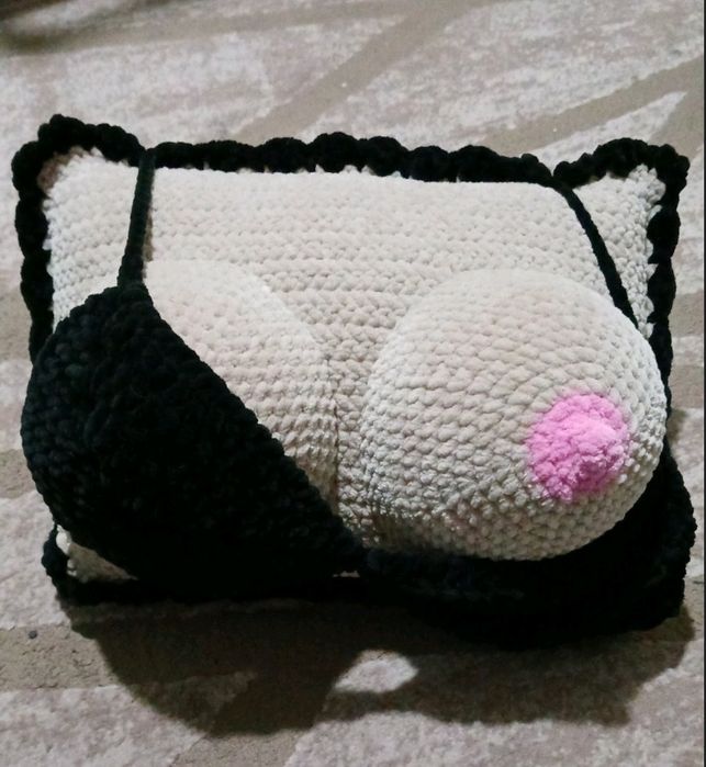 Вязаная игрушка, іграшка,зайчик , подушка груди,грудь , мішка, медведь