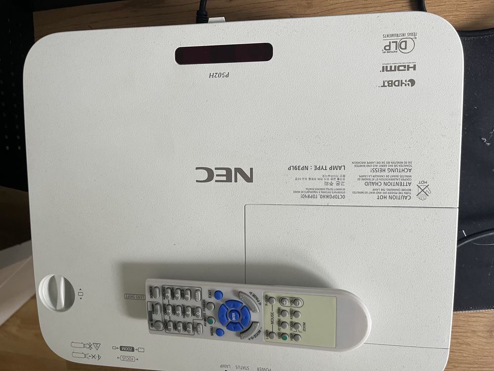 Projektor profesjonalny NEC P502H - stan idelany
