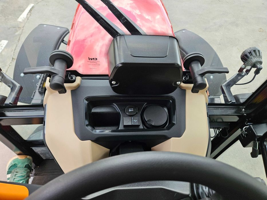 Ciągnik sadowniczy Case IH QUANTUM 80 F - Sadownik Kabina 4 CAT