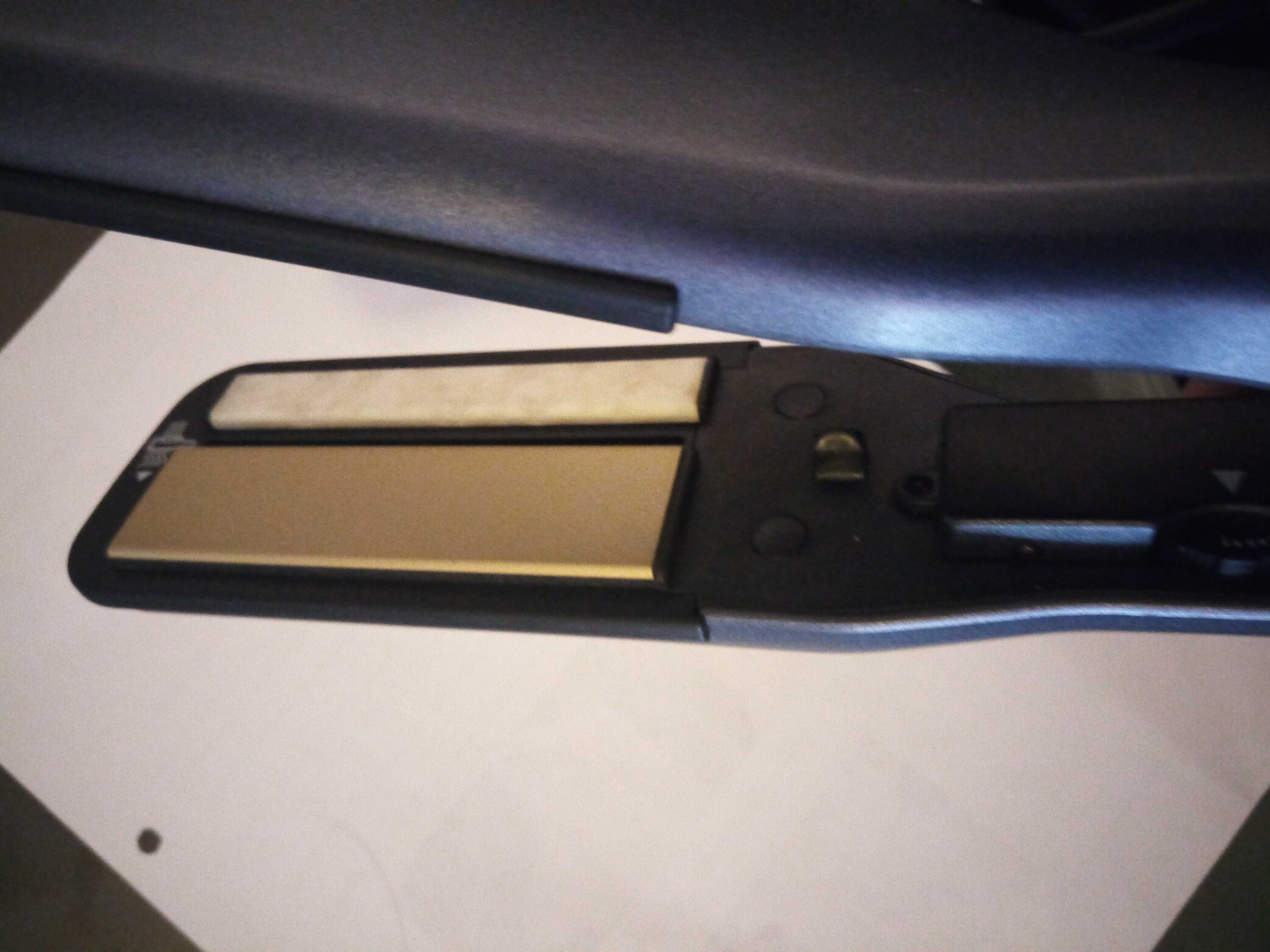 Alisador e ondulador de cabelo Philips SalonStraight Duo HP4688