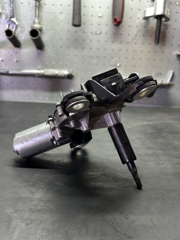 Motor limpa vidros traseiro Vw Golf 5