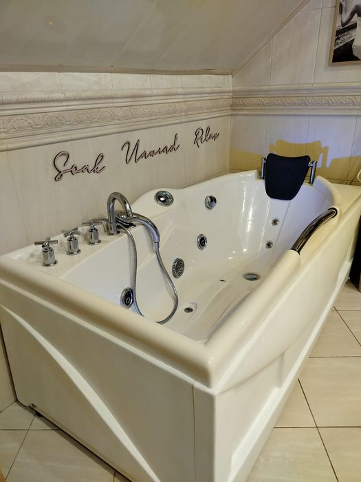 Wanna z hydromasażem