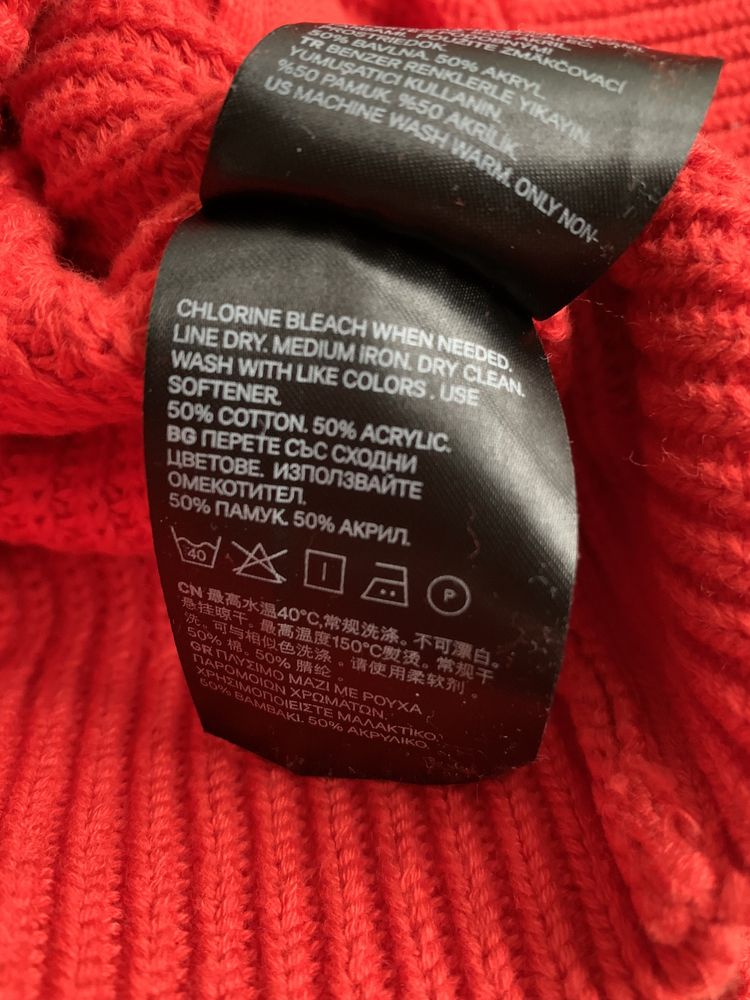 Sweter czerwony z suwakiem