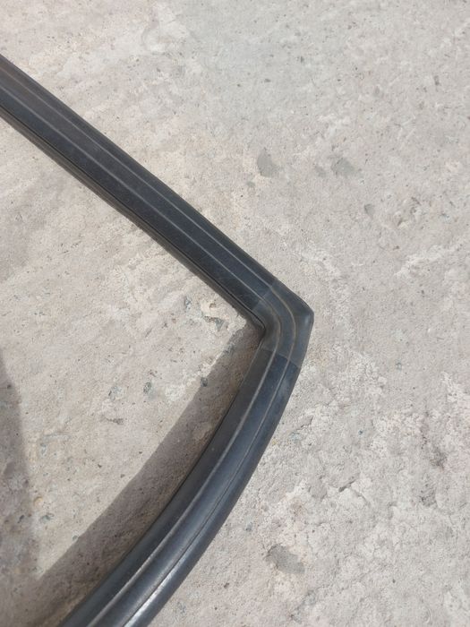 Продам ущільнювач лобового скла Таврія, Славута, ЗАЗ