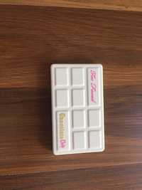 Paletki cieni Too Faced white i chocolate