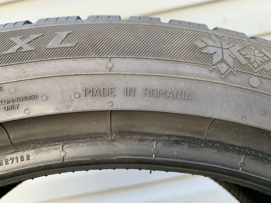 Пара зимових шин Viking 235/45 R18 WinTech