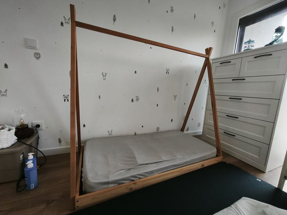 Cama Montessori com colchão