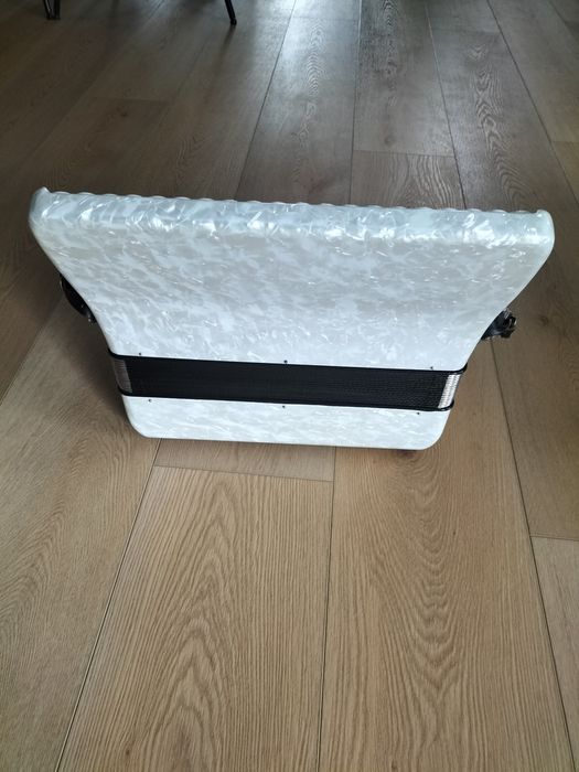 Akordeon Hohner CONCERTO III S 72 basy,3 chóry,,po prostu ,jak NÓWKA!
