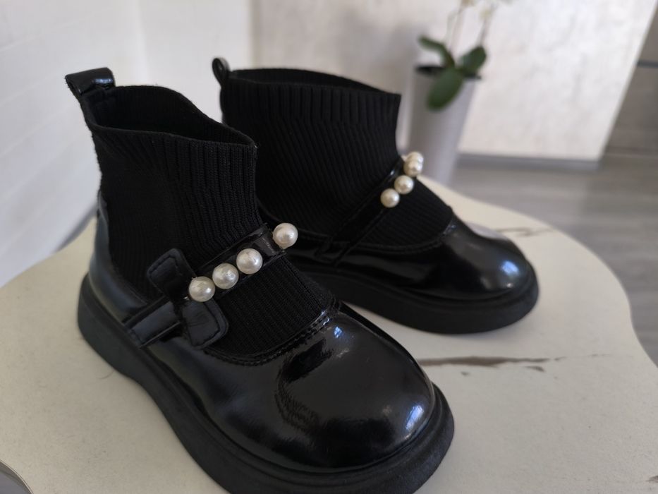 Черевики,ботінки осінь розмір 29/30,стелька 19 см.