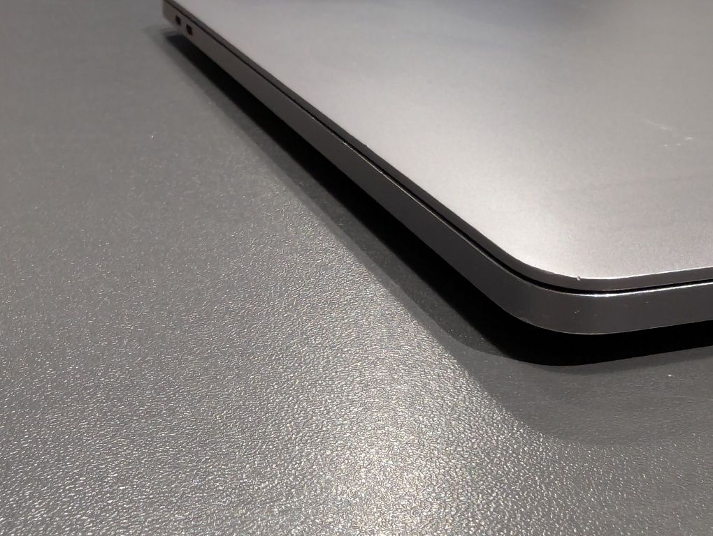 Macbook a1990 2018