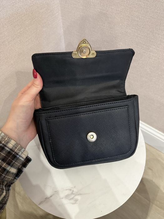 Віддам за 600!! Сумочка Guess оригінал!!