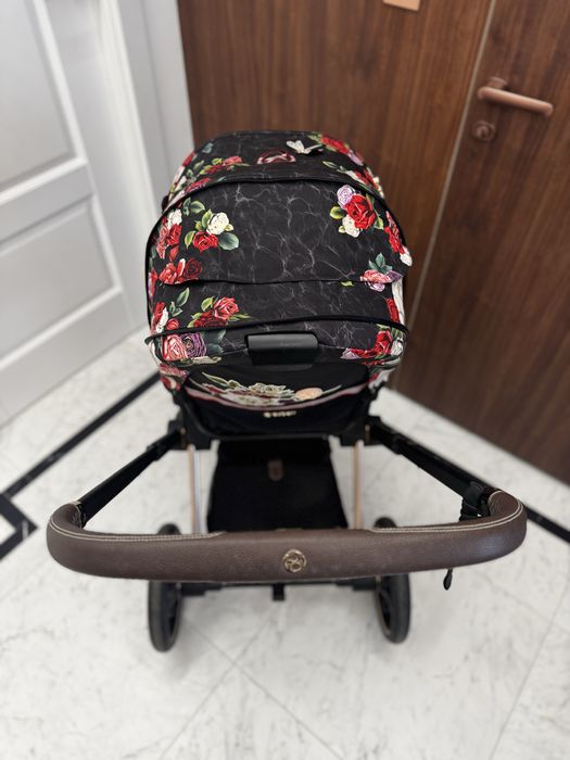 Cybex Priam Bloosom Dark spacerowka