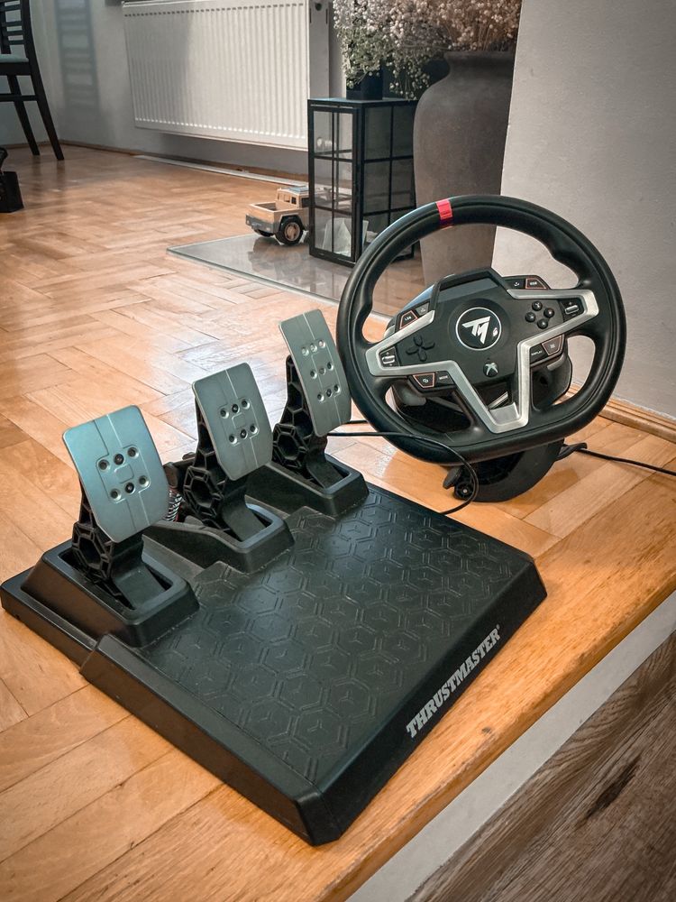 Kierownica Thrustmaster t248 jak nowa
