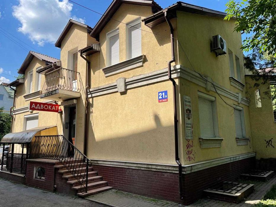 ЦЕНТР Луцька! Діюче комерційне приміщення під офіс/бізнес - продаж