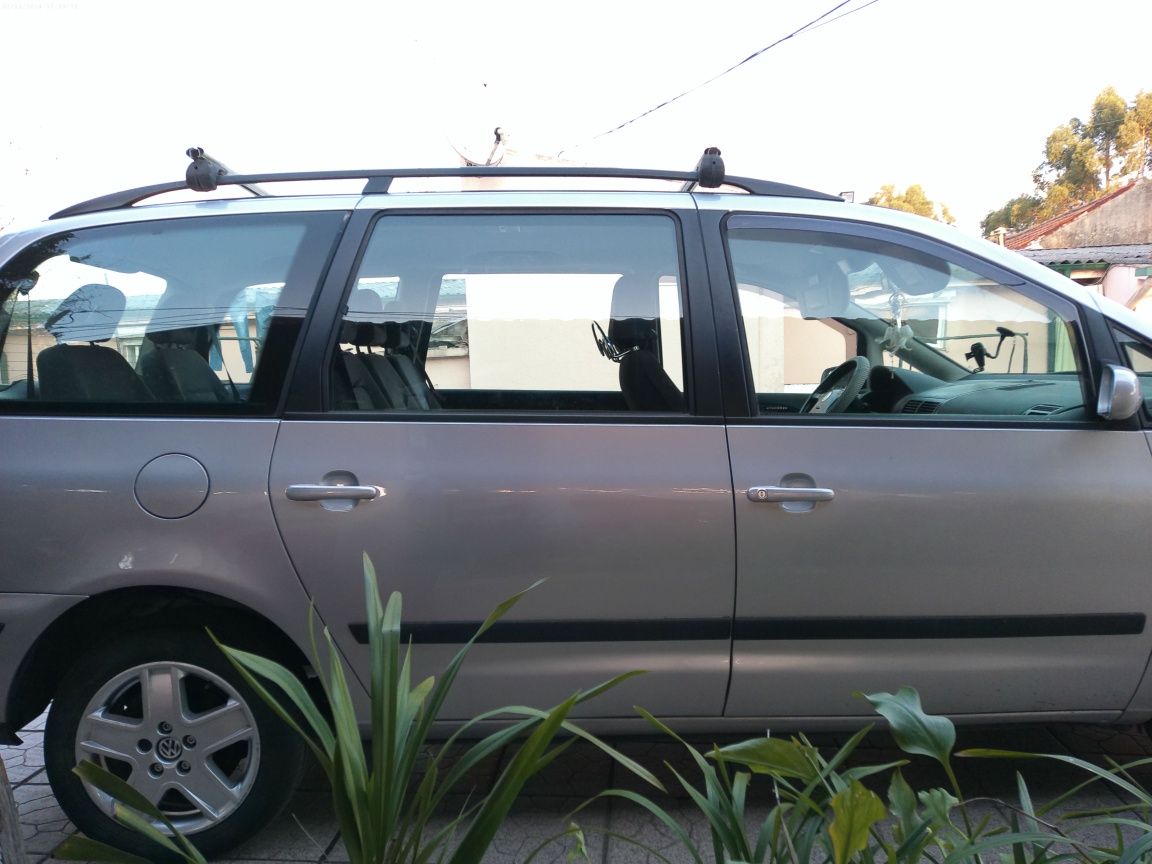Carrinha Sharan 2001