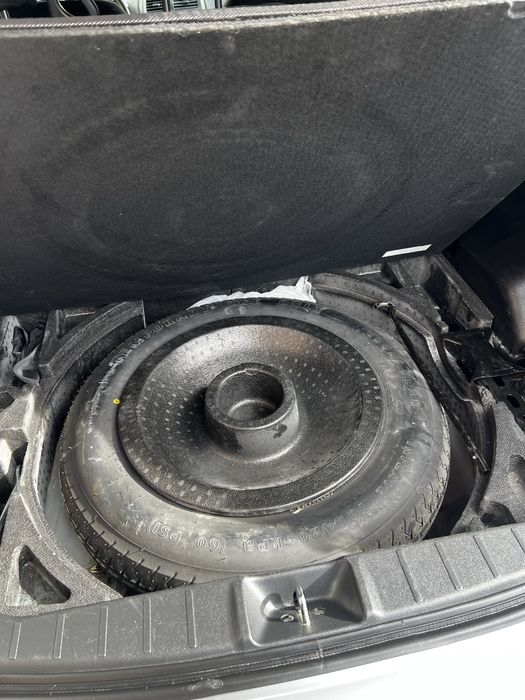 Автомобіль Mitsubishi 2021