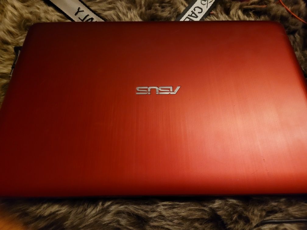 Laptop Asus Vivo Book Max R541N