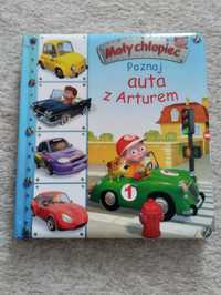 Książka dla dzieci z serii Mały chłopiec Poznaj auta z Arturem