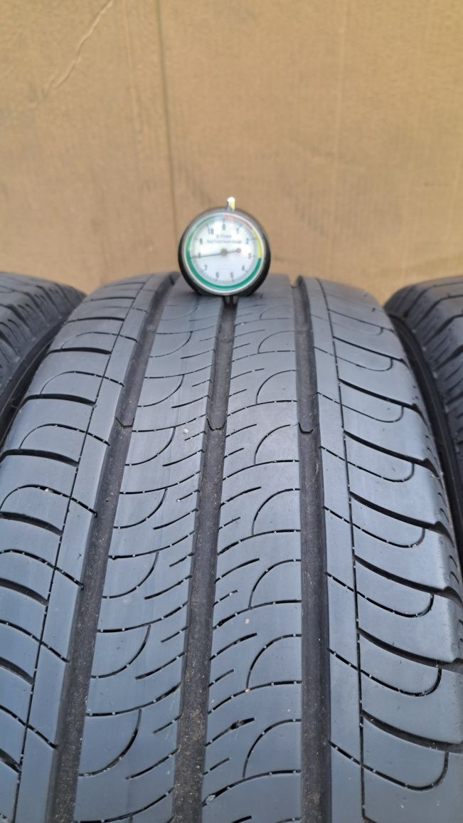 4x 2022r 215 60 R17C 109/107H Goodyear Efficient Grip CARGO opony lato