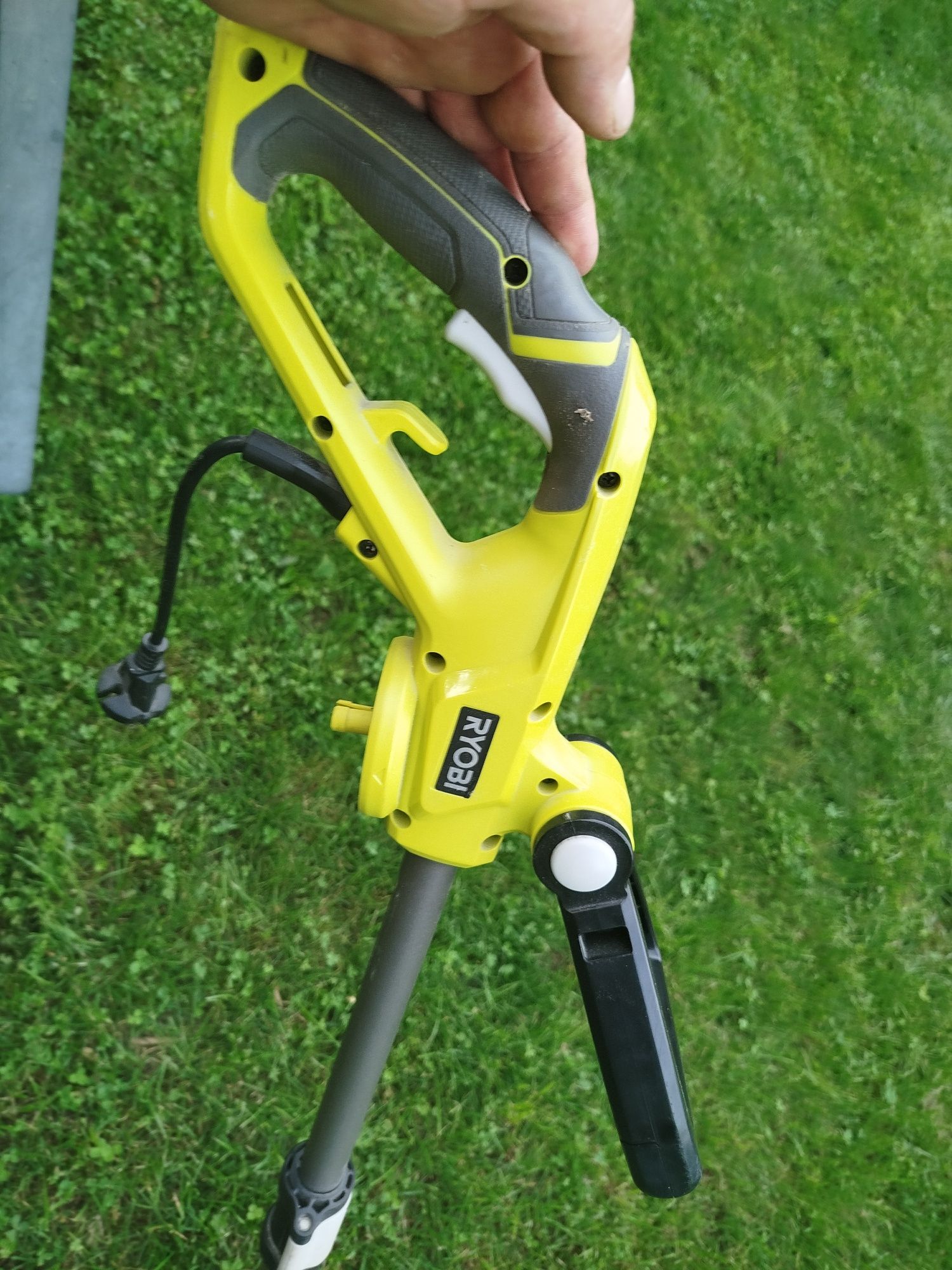 Podkaszarka elektryczna Ryobi
