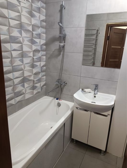 Подобова оренда 2к квартира,погодинно,зняти посуточно,Центр,Обл.лікарн