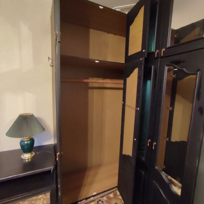 Продам спальний гарнітур