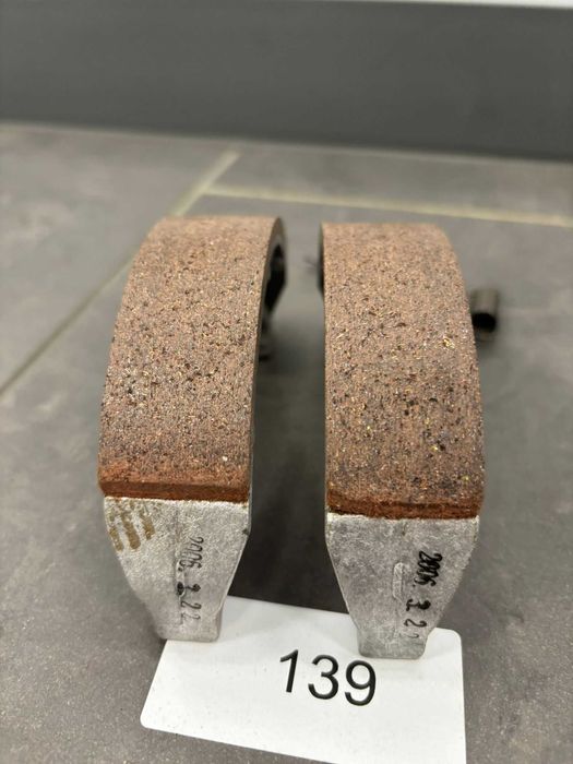 Szczęki Hamulcowe Hyosung Aquila 125 Komplet [139]